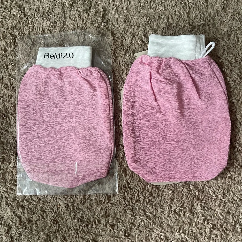 Beldi 2.0 exfoliating bath body glove